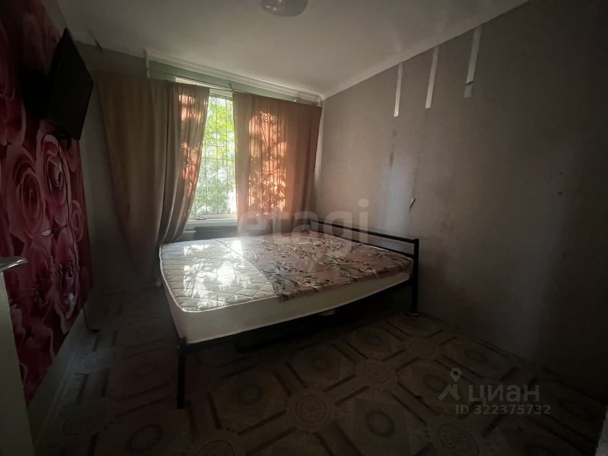 Продажа 3-комн квартиры на вторичном рынке улица Лени Голикова, 9