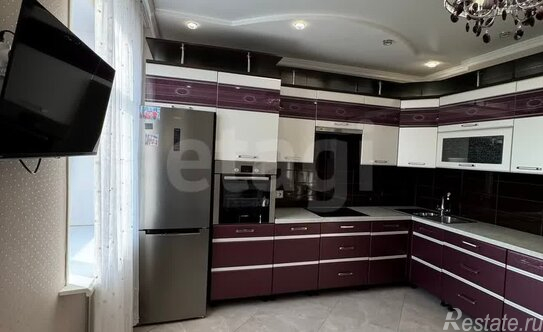 Продажа 2-комн квартиры на вторичном рынке Бухарестская ул,  д. 80