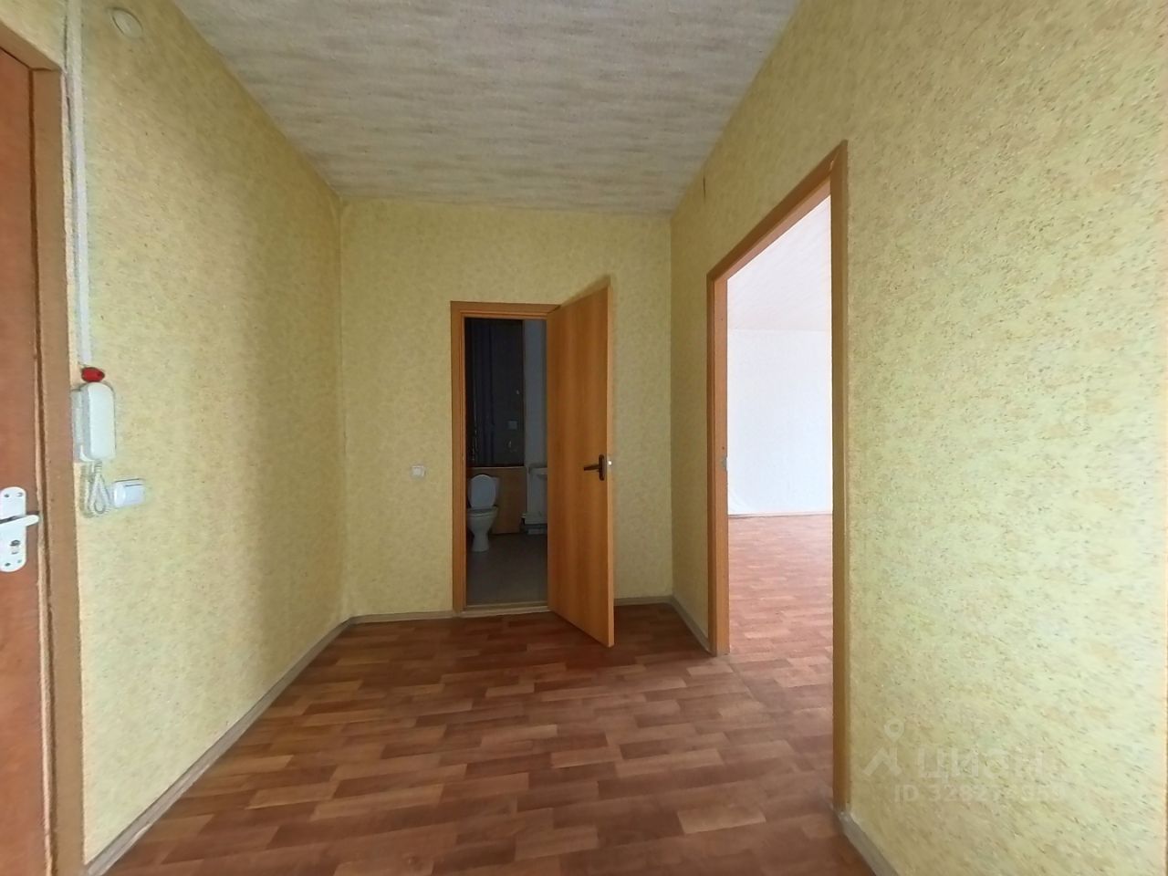 Продажа 1-комн квартиры на вторичном рынке улица Новинки, 1