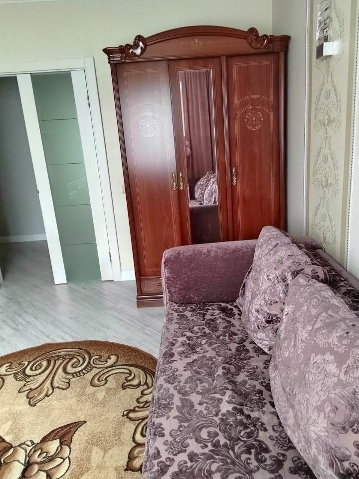 Аренда 4-комн квартиры на вторичном рынке улица Барышиха, 32К1