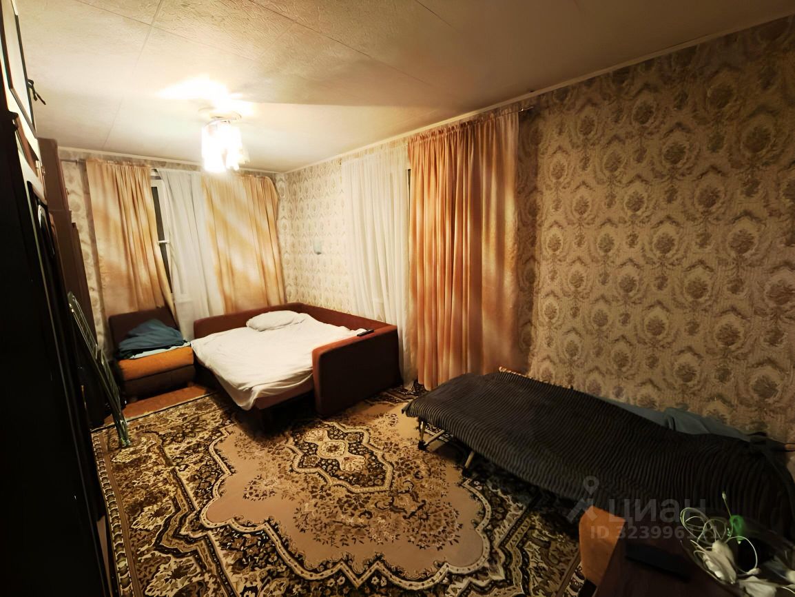 Продажа 1-комн квартиры на вторичном рынке Белозерская улица, 11А