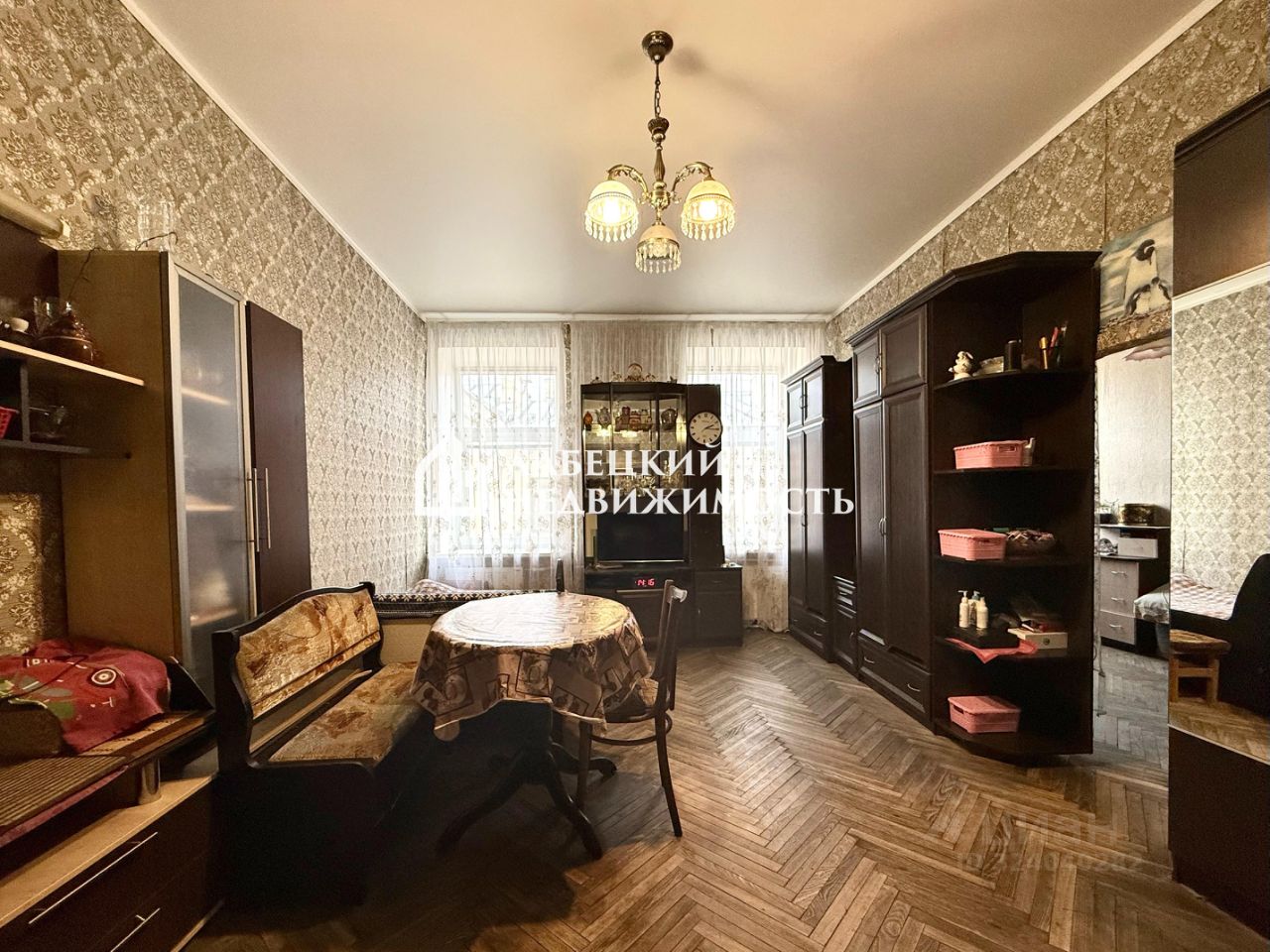 Продажа 4-комн квартиры на вторичном рынке Тамбовская улица, 35