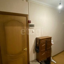 Продажа 2-комн квартиры на вторичном рынке улица Лескова,  д. 10