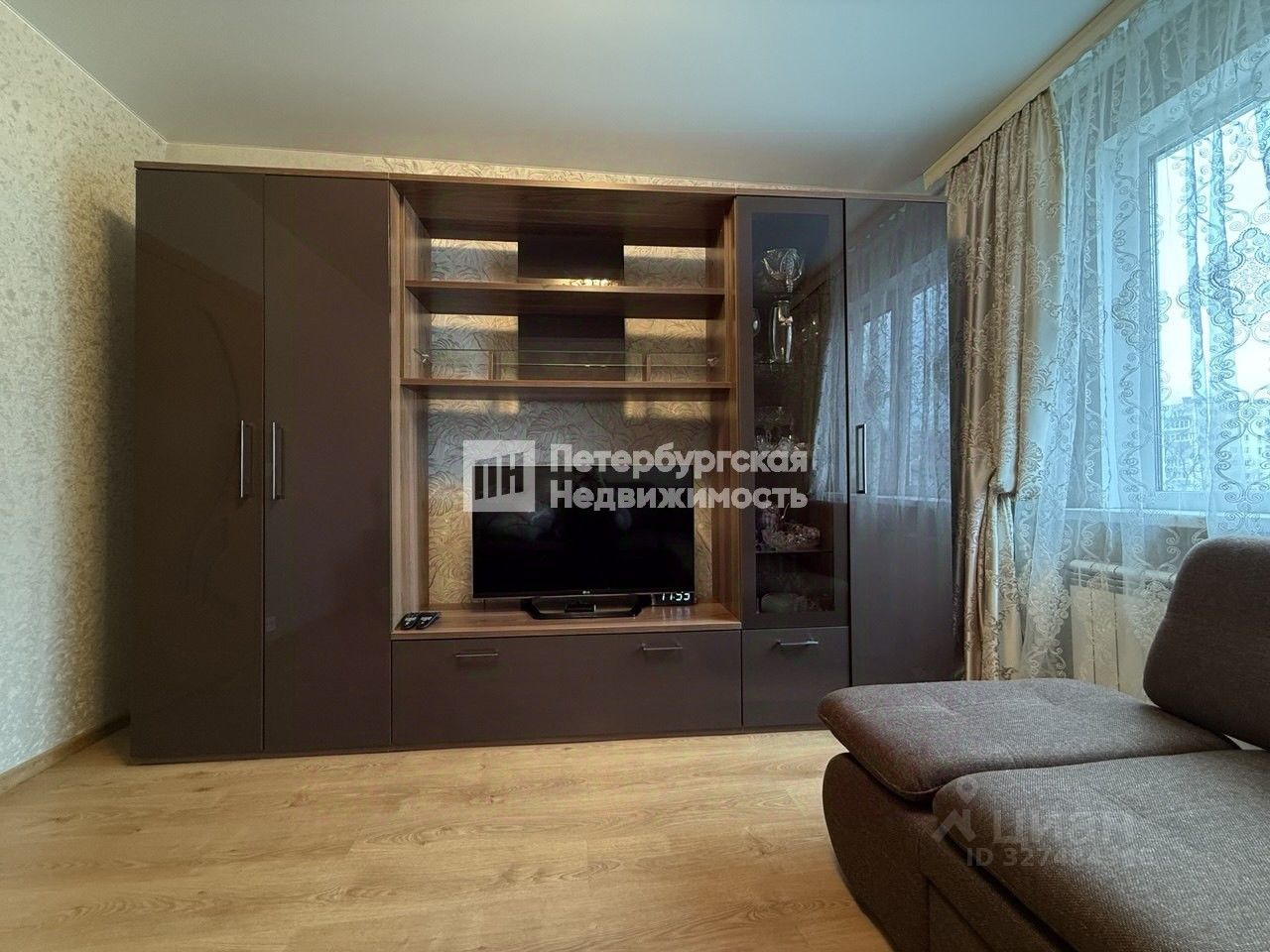 Продажа 3-комн квартиры на вторичном рынке Малая Балканская улица, 36К1