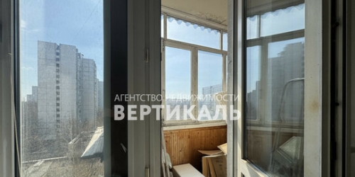2-комн квартира Новгородская улица,  д. 27