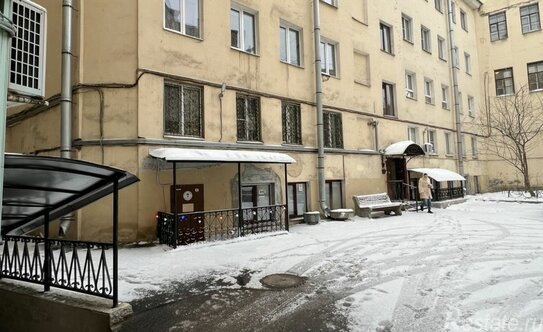 Продажа 3-комн квартиры на вторичном рынке улица Декабристов,  д. 33