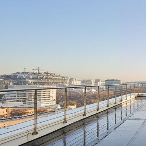 6-комн квартира улица Советской Армии, 6