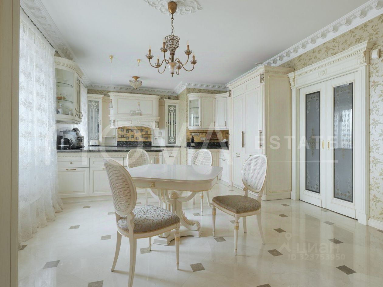 Продажа 4-комн квартиры на вторичном рынке улица Бармалеева, 2