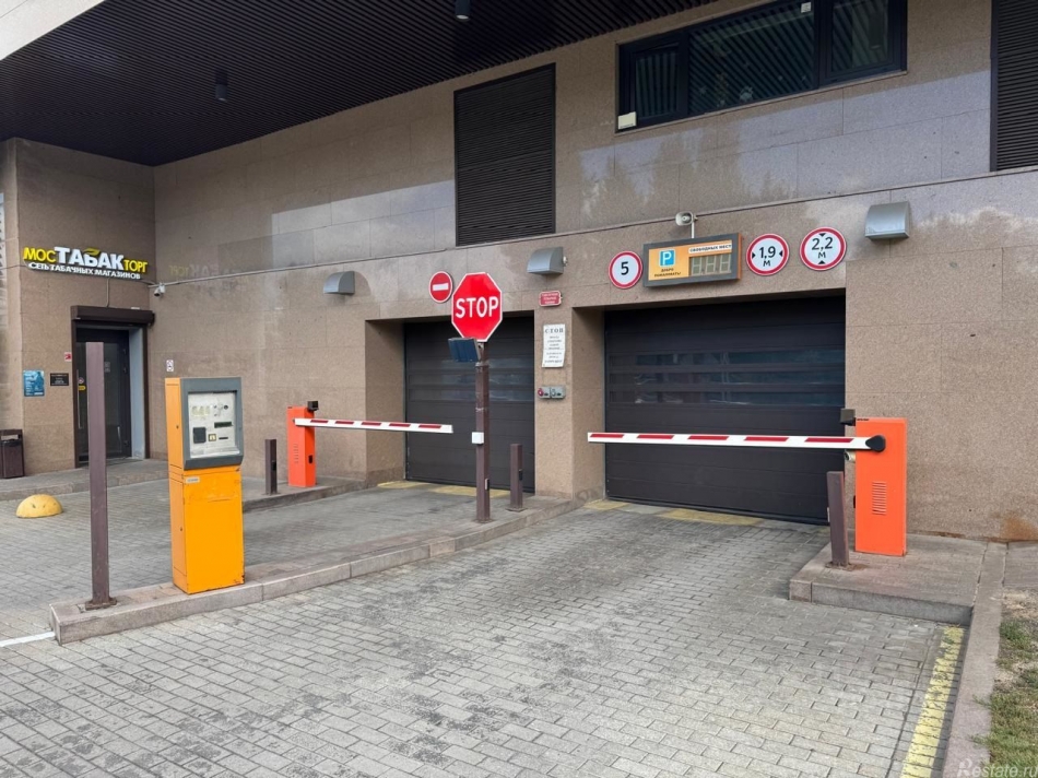 Аренда гаража Новоясеневский пр-кт,  д. 9