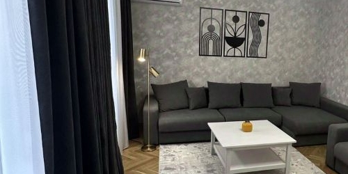 3-комн квартира Новоконюшенный переулок, 11