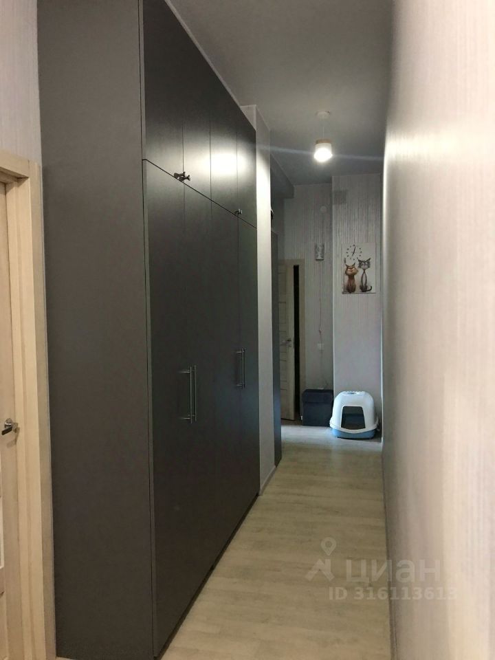 Продажа 2-комн квартиры на вторичном рынке Кронштадт, Красная улица, 8к1