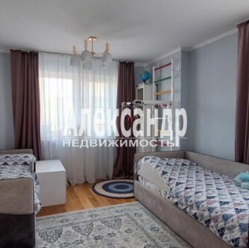 3-комн квартира Тихоокеанская улица,  д. 10 к1