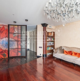 Продажа 2-комн квартиры на вторичном рынке ул Мосфильмовская,  д. 70,  к. 1