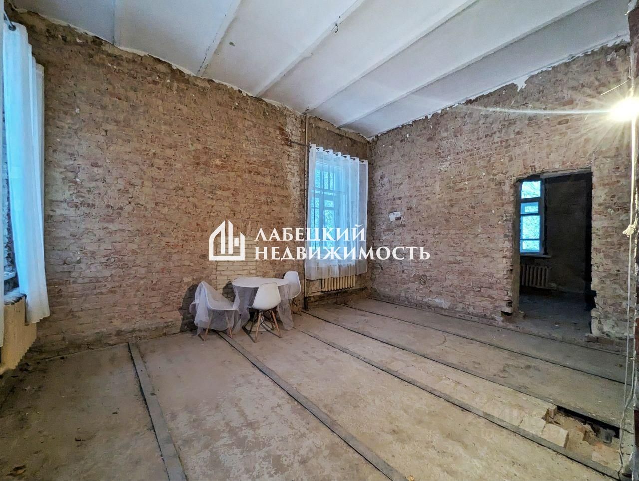 Продажа 5-комн квартиры на вторичном рынке Пушкин, Фуражный переулок, 3
