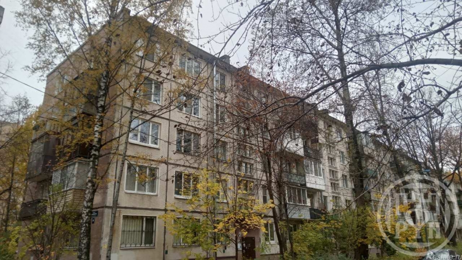 Продажа 1-комн квартиры на вторичном рынке Космонавтов просп.,  д. 84