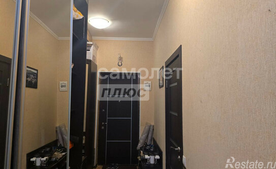 Продажа 2-комн квартиры на вторичном рынке Центральная улица,  д. 18