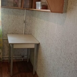 Продажа 2-комн квартиры на вторичном рынке Кировский район, Центральная улица,  д. 1