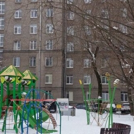 Продажа 3-комн квартиры на вторичном рынке Автовская улица,  д. 2