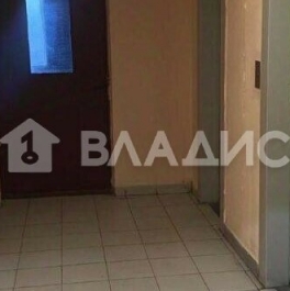 Продажа 3-комн квартиры на вторичном рынке Центральная улица,  д. 5