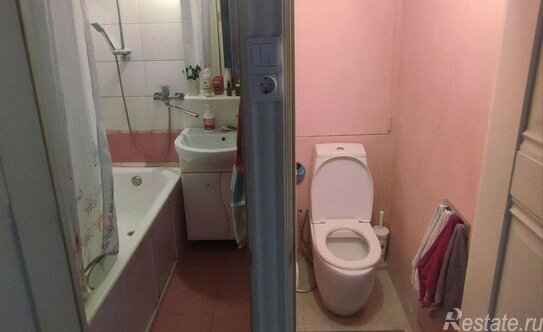 Продажа 2-комн квартиры на вторичном рынке Каспийская улица,  д. 10