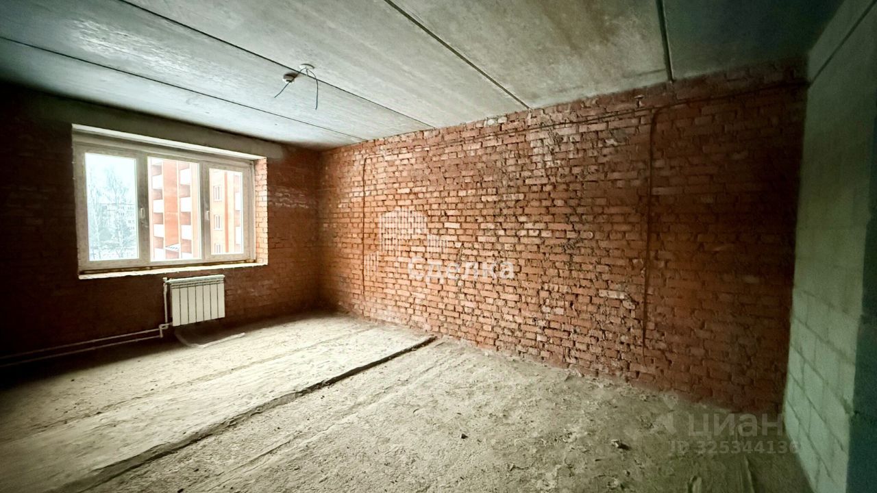 Продажа 1-комн квартиры на вторичном рынке пос. Радужный, 65