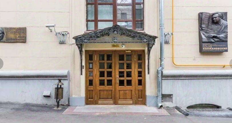 Продажа 2-комн квартиры на вторичном рынке Газетный переулок, 13С1