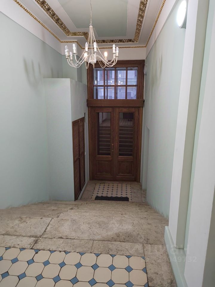 Продажа 4-комн квартиры на вторичном рынке Мясницкая улица, 15