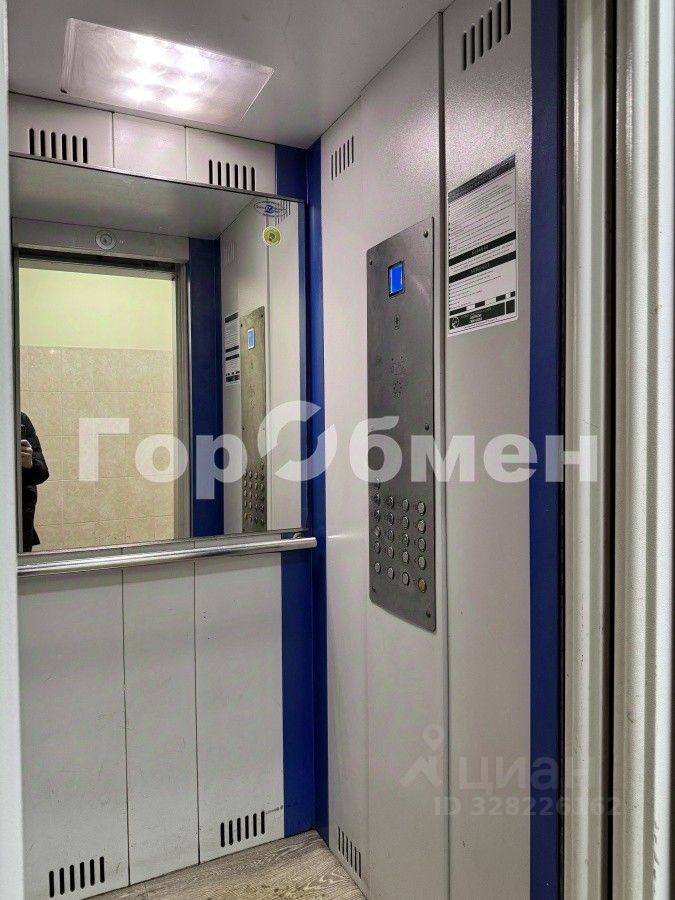 Продажа 2-комн квартиры на вторичном рынке проезд Кирова, 4