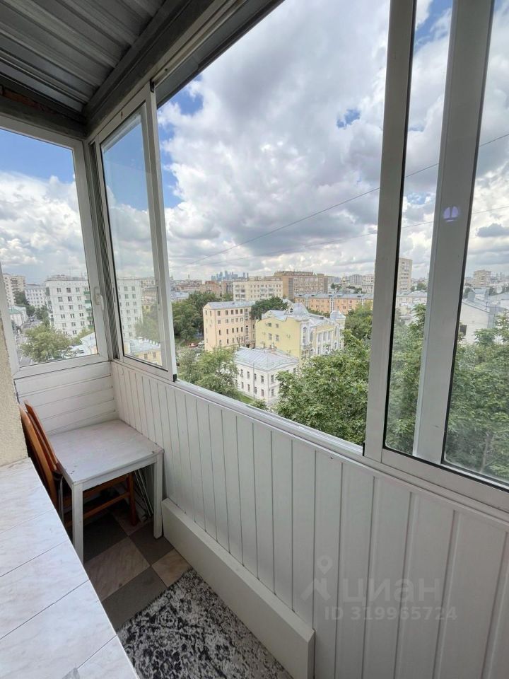 Продажа 2-комн квартиры на вторичном рынке Новокузнецкая улица, 35-37С2