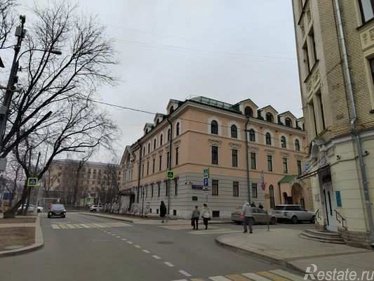 Продажа торгового помещения Гусятников пер,  д. 13/3