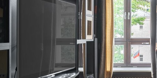 3-комн квартира улица Гашека, 2С1