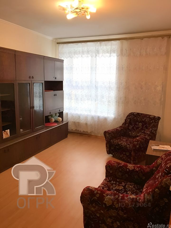 Продажа 2-комн квартиры на вторичном рынке ВНИИССОК, улица Михаила Кутузова,  д. 1
