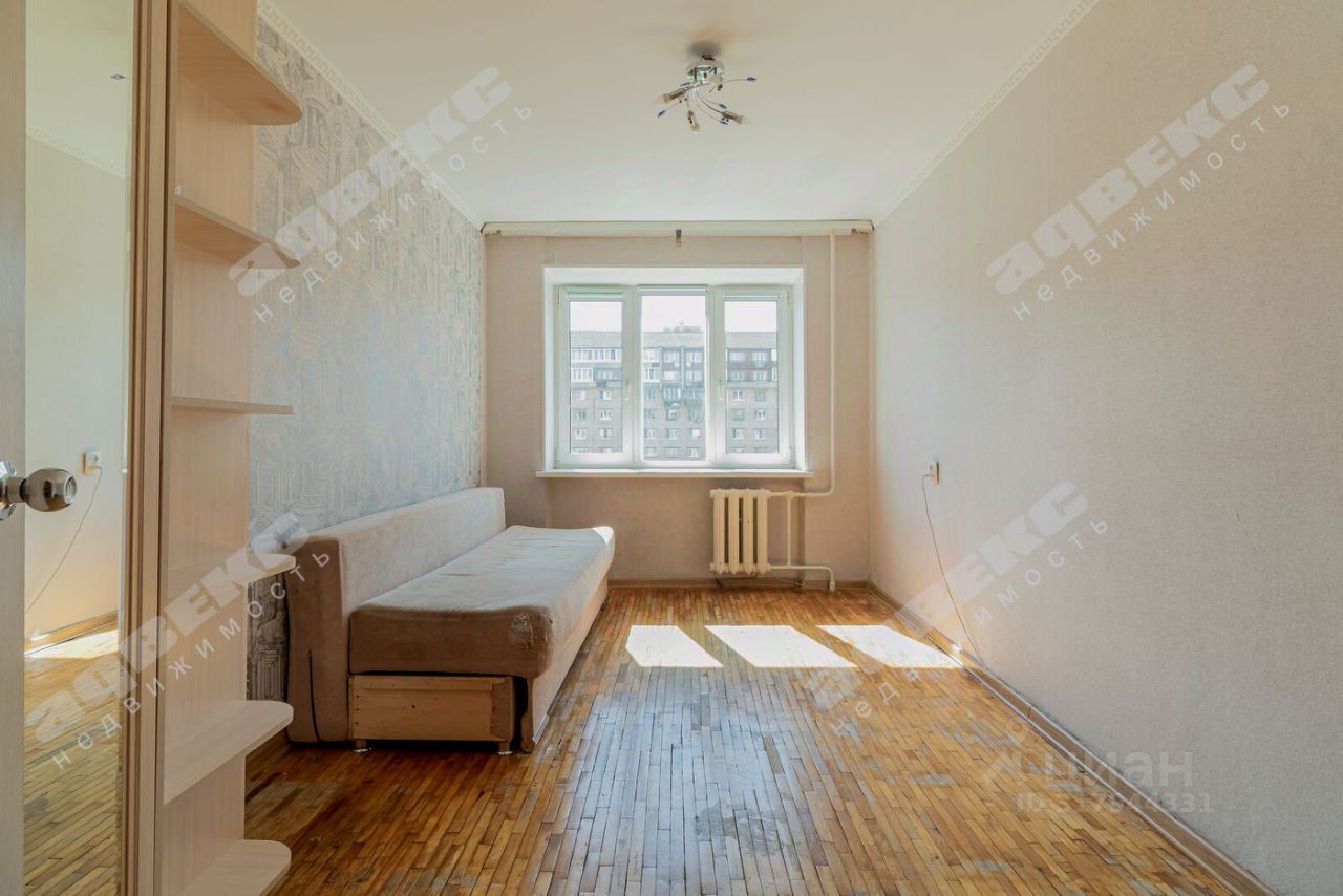 Продажа комнаты Бухарестская улица, 72К1
