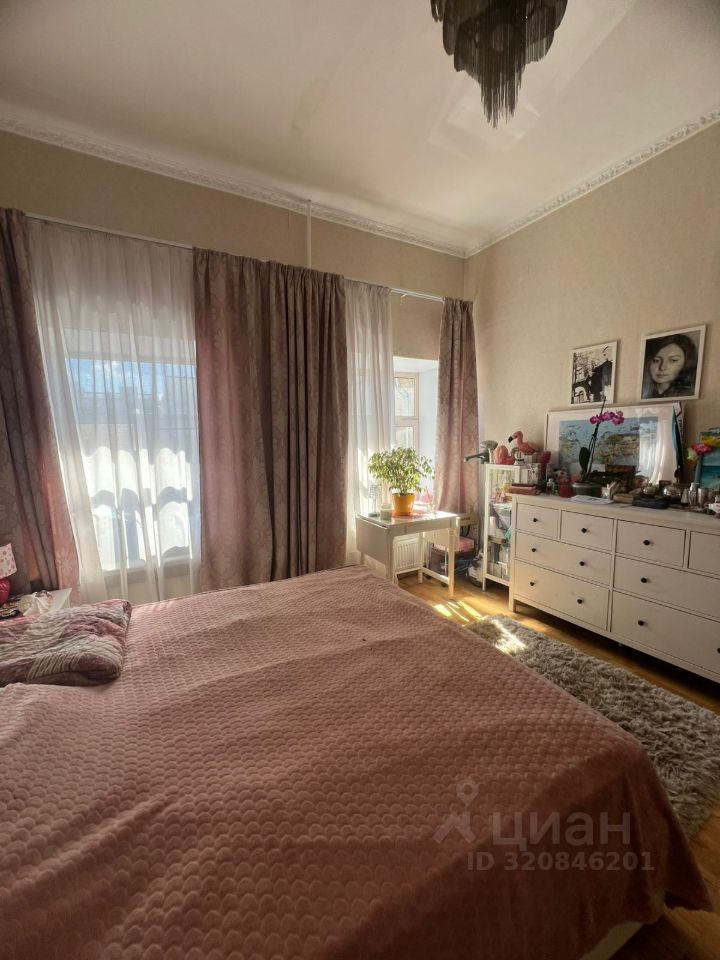 Продажа 2-комн квартиры на вторичном рынке улица Союза печатников, 30