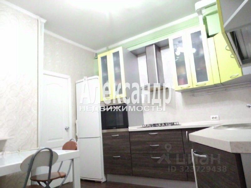 Продажа 2-комн квартиры на вторичном рынке Днепропетровская улица, 59