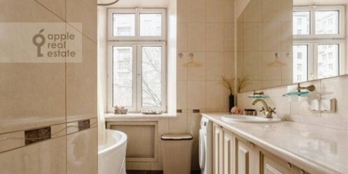 3-комн квартира улица Серафимовича,  д. 2