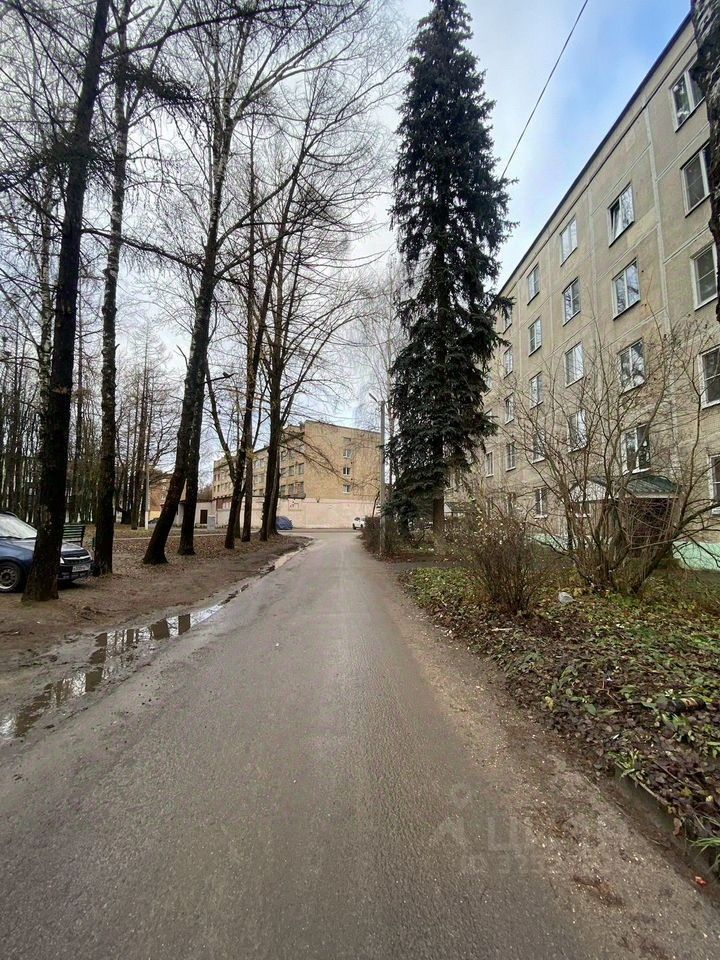 Продажа 2-комн квартиры на вторичном рынке пос. Новосиньково, 35