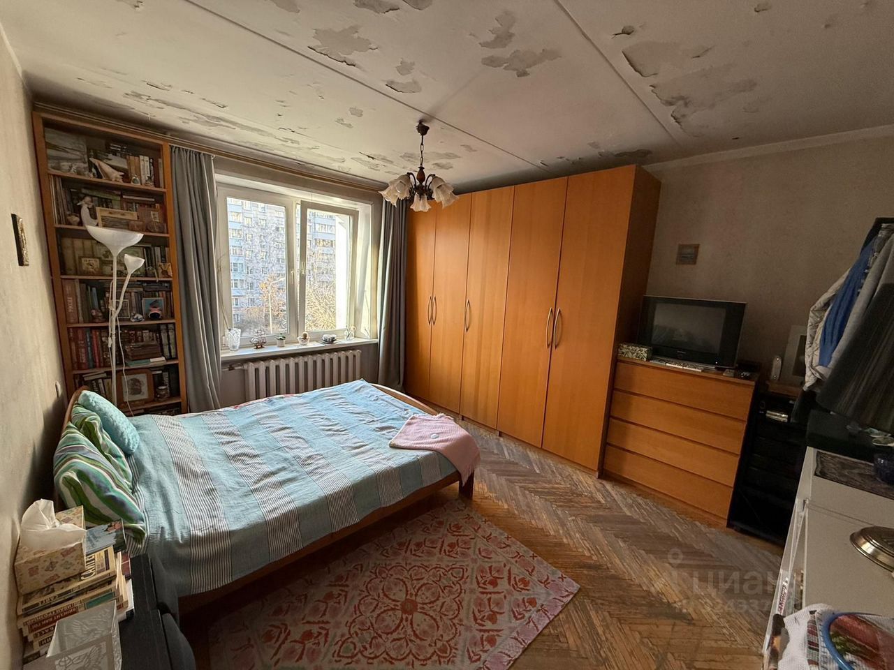 Продажа 2-комн квартиры на вторичном рынке Живописная улица, 15