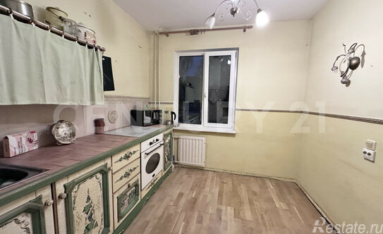 Продажа 3-комн квартиры на вторичном рынке Маршала Казакова ул,  д. 28,  к. 3