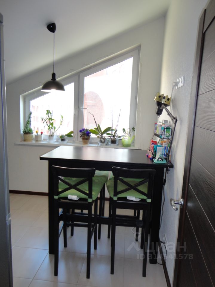 Продажа 2-комн квартиры на вторичном рынке пос. Развилка, проезд Римский, 1