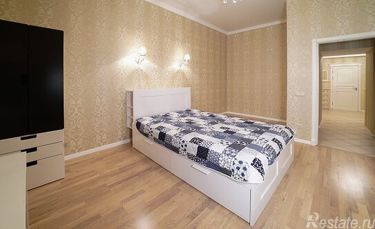 Продажа 5-комн квартиры на вторичном рынке ул Рылеева,  д. 33