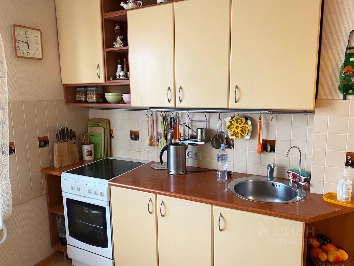 Продажа 3-комн квартиры на вторичном рынке Липецкая улица, 2/16