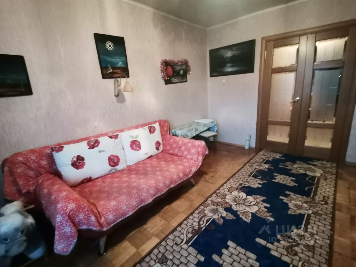 Продажа 2-комн квартиры на вторичном рынке Ожерелье мкр, Кашира, улица Заводская,  д. 1