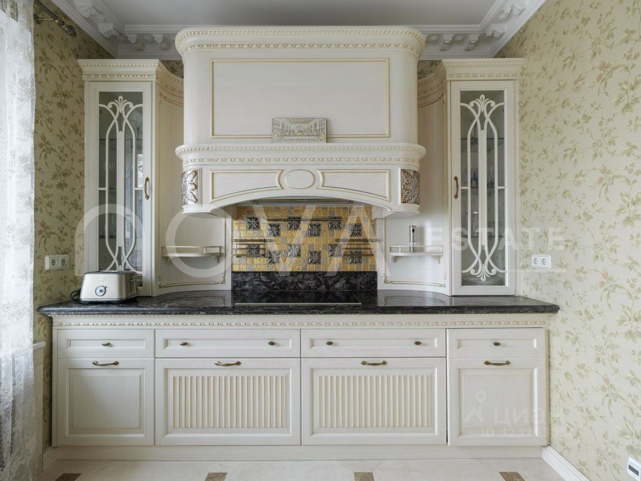 Продажа 4-комн квартиры на вторичном рынке улица Бармалеева, 2