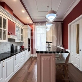 Продажа 4-комн квартиры на вторичном рынке Обыденский 1-й пер,  д. 9/12