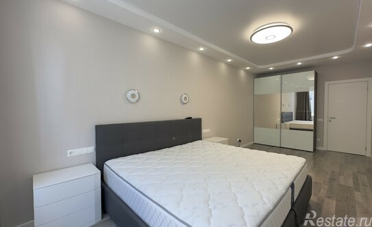 Продажа 2-комн квартиры на вторичном рынке Маршала Блюхера пр-кт,  д. 9 к2