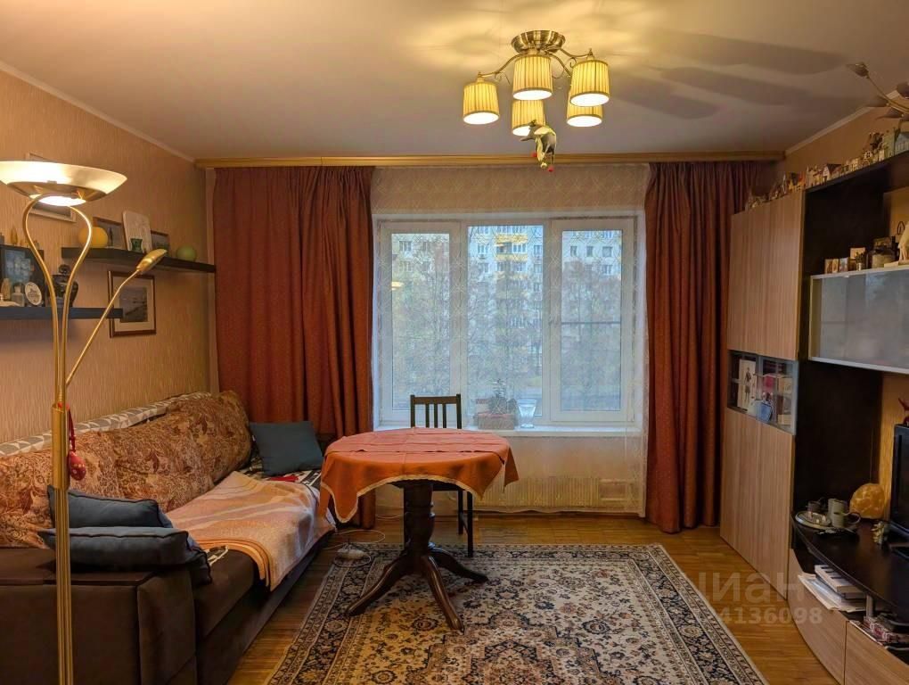 Продажа 3-комн квартиры на вторичном рынке Королев, проспект Королева, 22