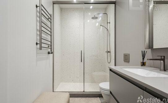 Продажа 3-комн квартиры на вторичном рынке улица Костикова,  д. 4 к2