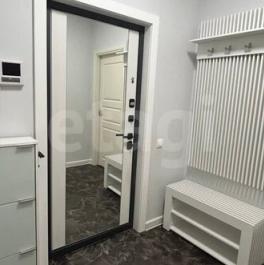 Продажа 1-комн квартиры на вторичном рынке улица Адмирала Трибуца,  д. 10