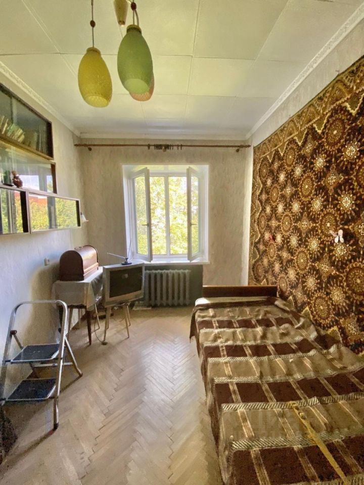 Продажа 3-комн квартиры на вторичном рынке улица Шателена, 8